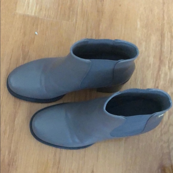 Chanel booties - Picture 2 of 5